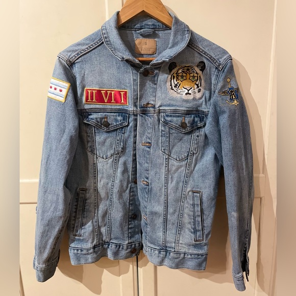 90’s Retro Denim Jean Jacket Y2K Embroidery Patches by Threadfast  Size Small - Picture 1 of 8